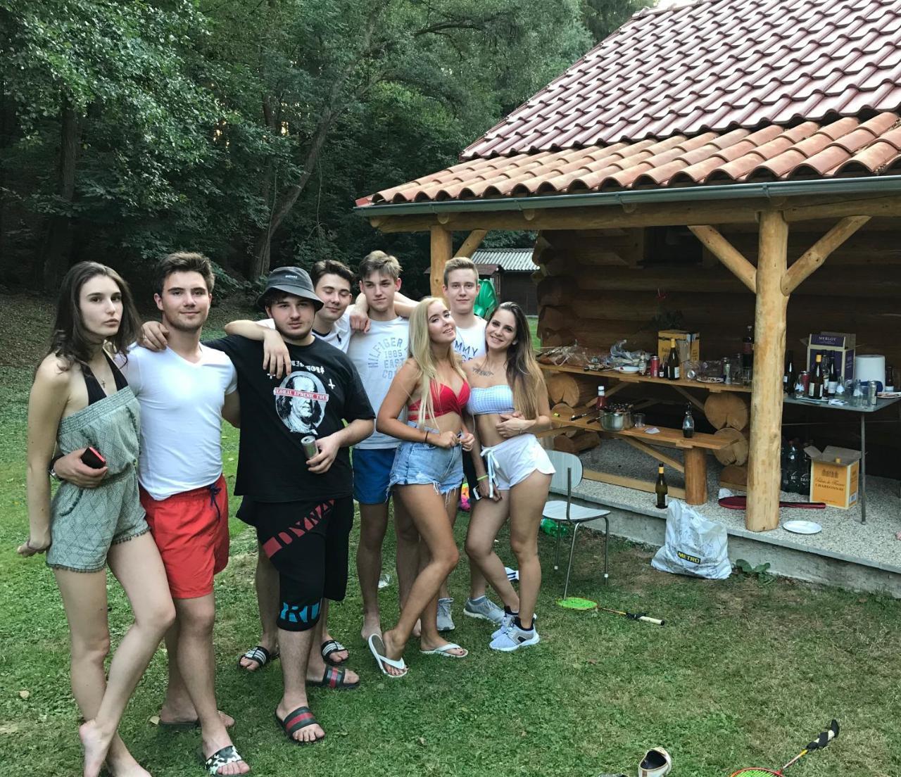 Dum A Dum Zivohost Hotel Luaran gambar